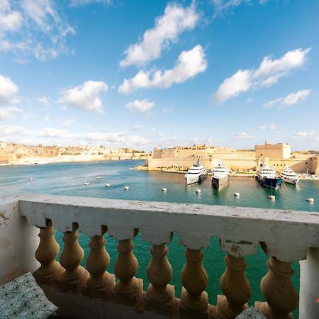 Stunning Holiday Home With Gorgeous Harbour Views セングレア エクステリア 写真